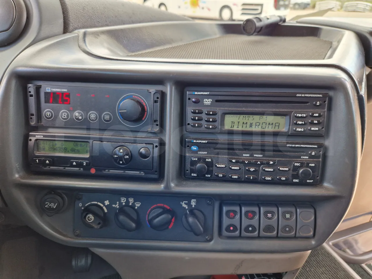 Iveco Evadys SFR130 -EUR5-279kW -11.995m - command unit indicators