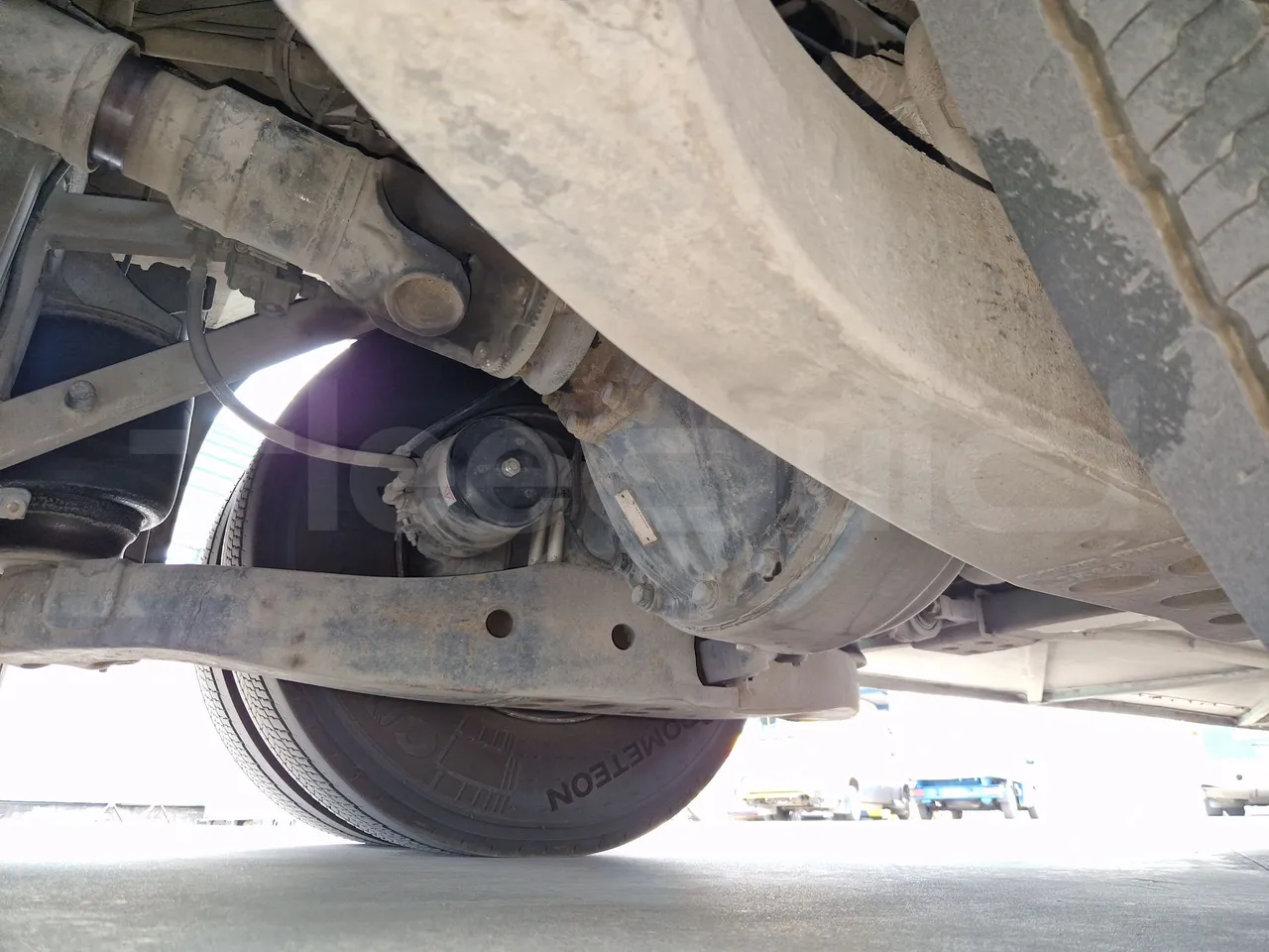 Iveco Evadys SFR130 -EUR5-279kW -11.995m - central axle (18m)