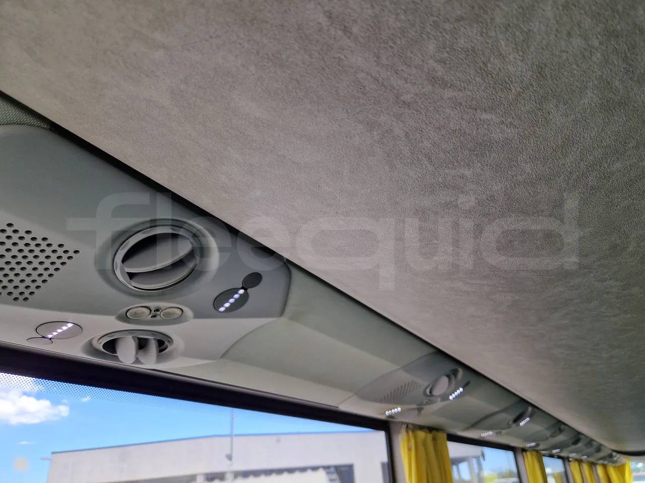 Iveco Evadys SFR130 -EUR5-279kW -11.995m - folding seat photo