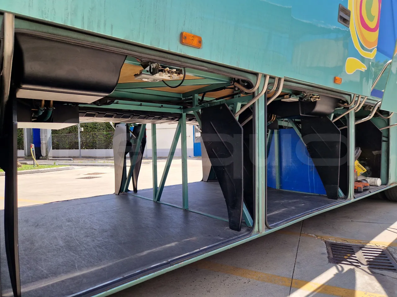Iveco Evadys SFR130 -EUR5-279kW -11.995m - internal frame rust check