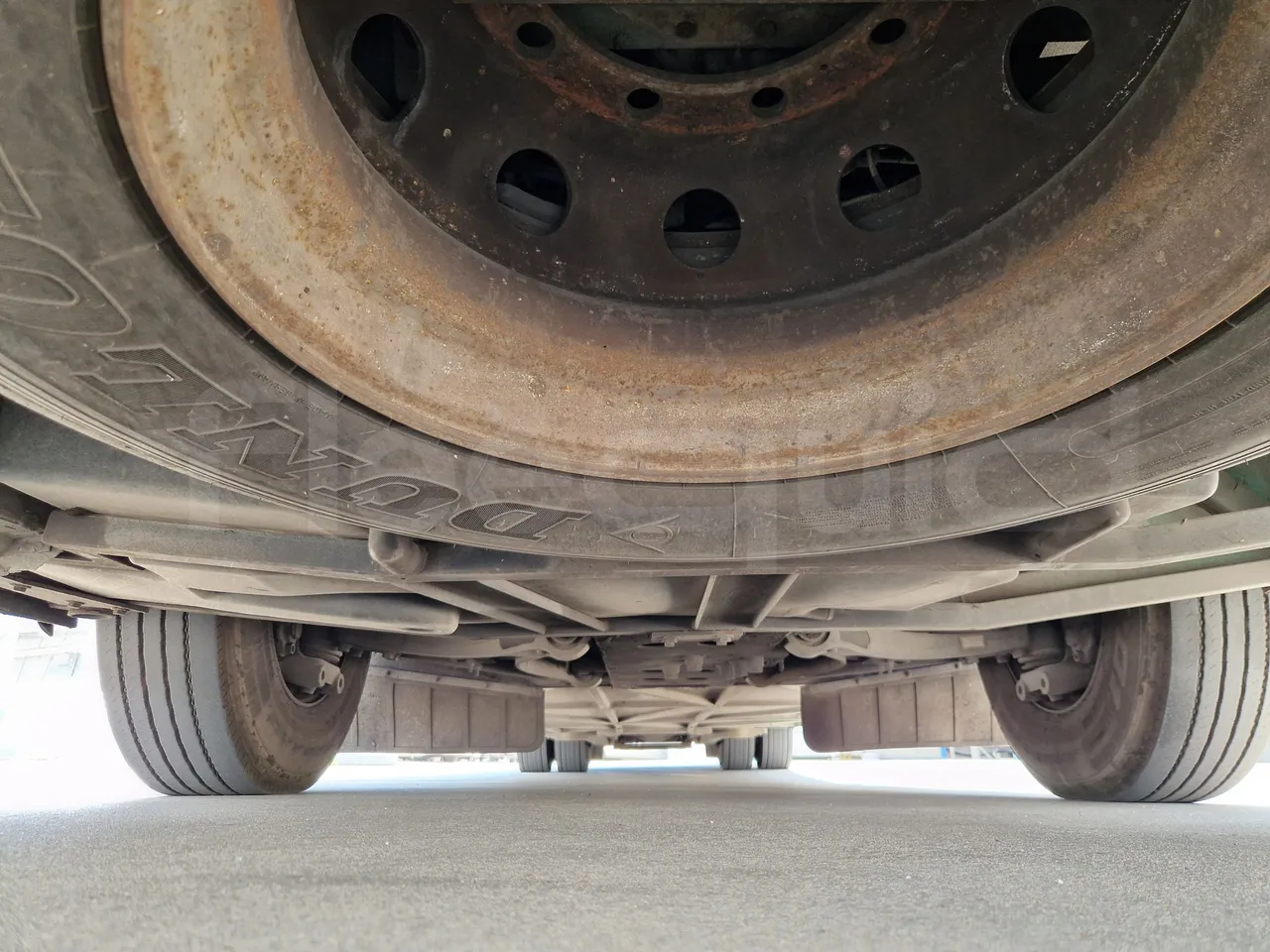Iveco Evadys SFR130 -EUR5-279kW -11.995m - front undercarriage from front