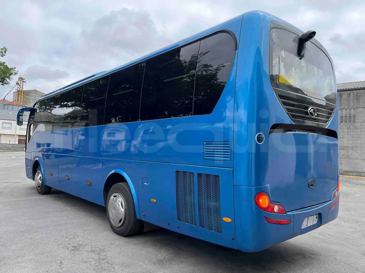 King Long XMQ6996 - 3/4 Rear Left Side