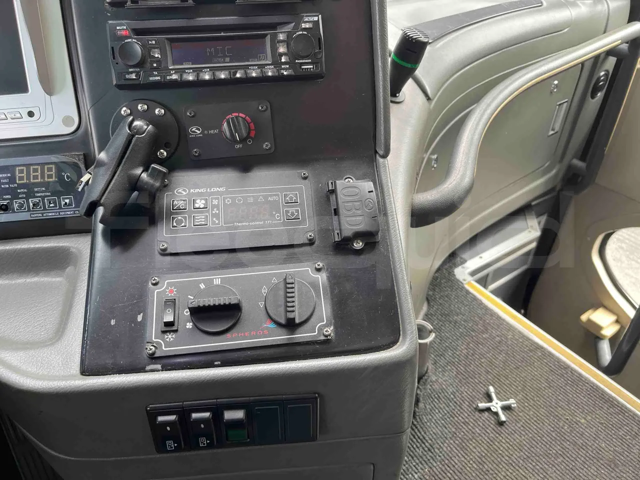 King Long XMQ6996 - Radio