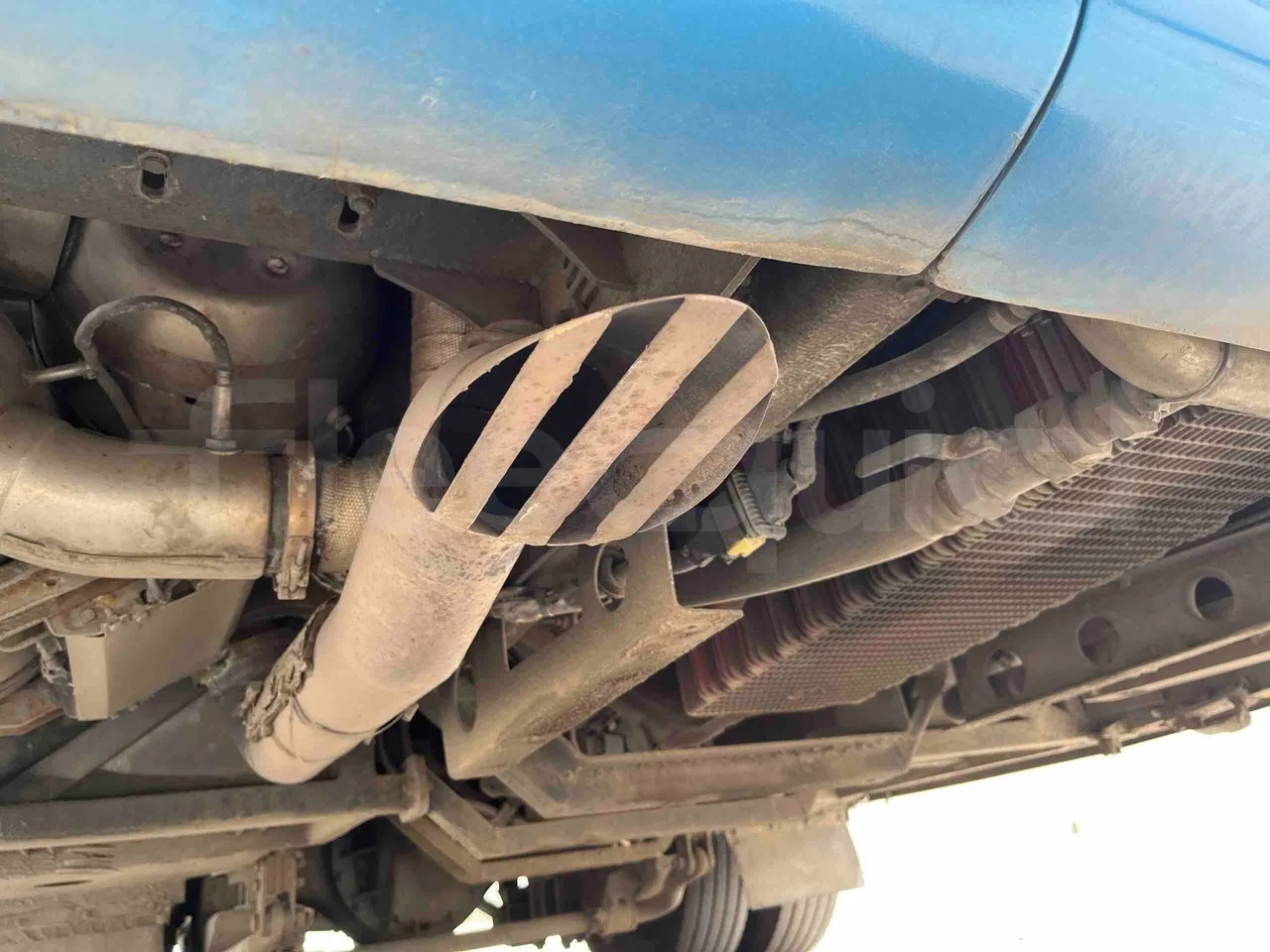 King Long XMQ6996 - Exhaust