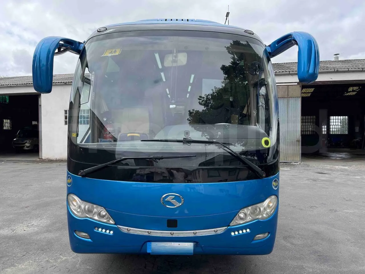 King Long XMQ6996 - Front