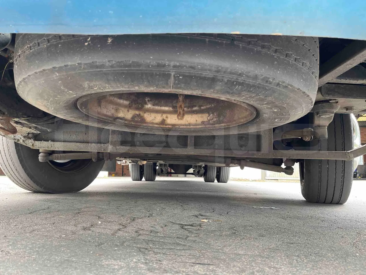 King Long XMQ6996 - Front Undercarriage