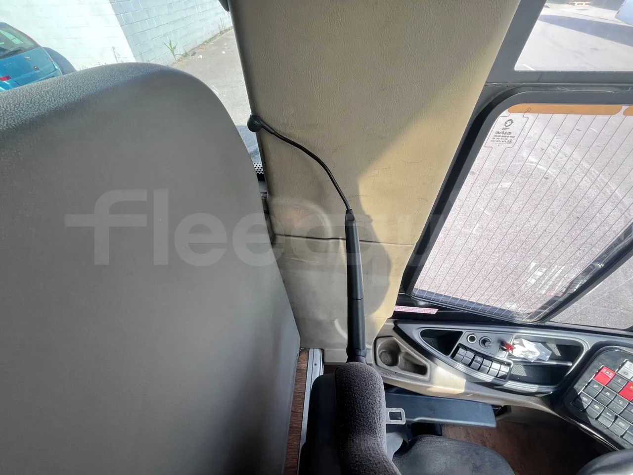 Iveco Magelys SFR2XX - Euro6 - 12,83m - 294kw - driver microphone accessories photo