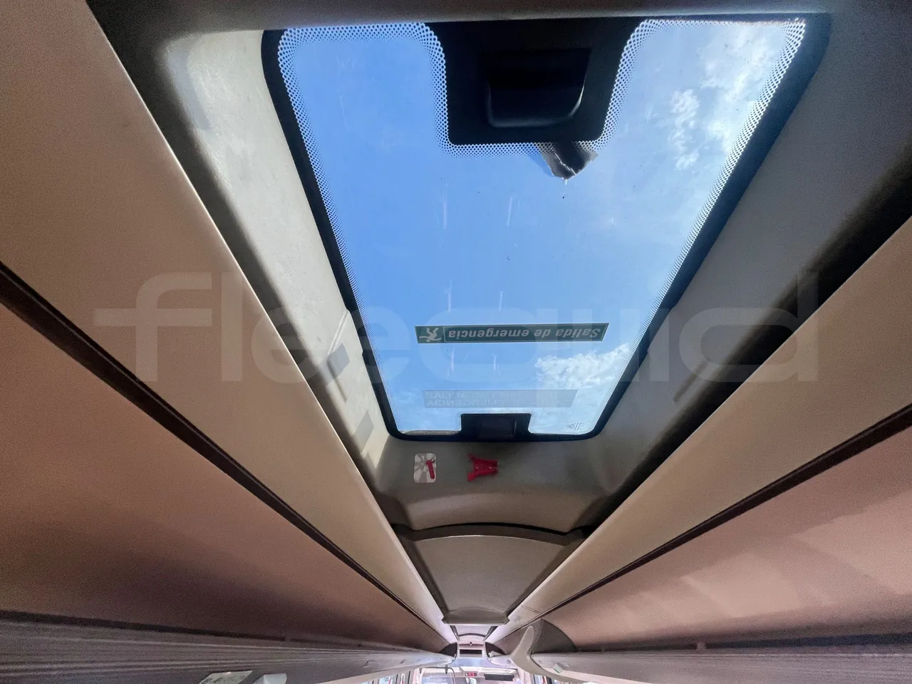 Iveco Magelys SFR2XX - Euro6 - 12,83m - 294kw - roof hatch 1