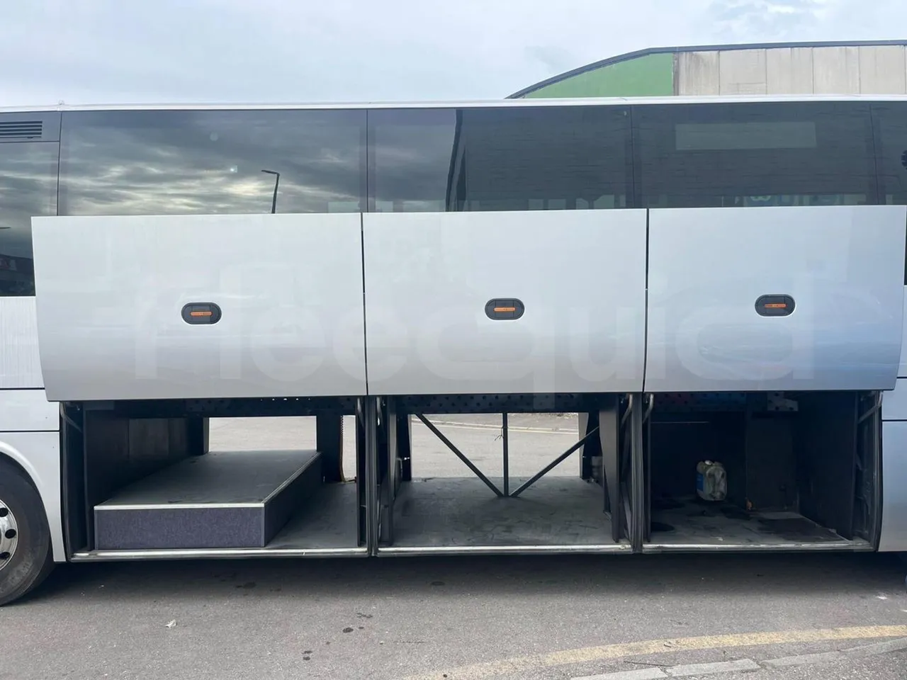 Iveco Magelys SFR2XX - Euro6 - 12,83m - 294kw - luggage rack photo
