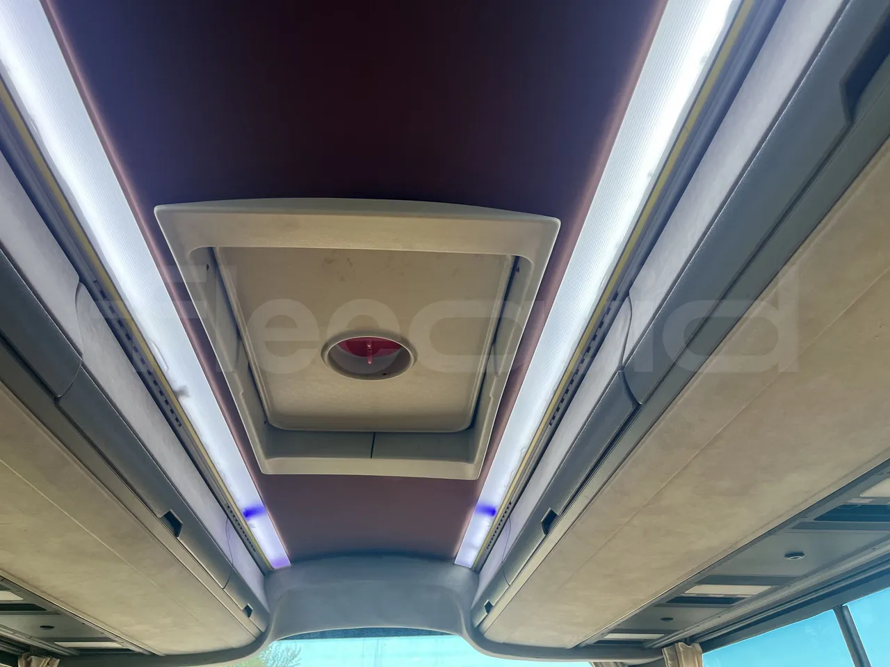 Iveco Orlandi - Roof Hatch 1