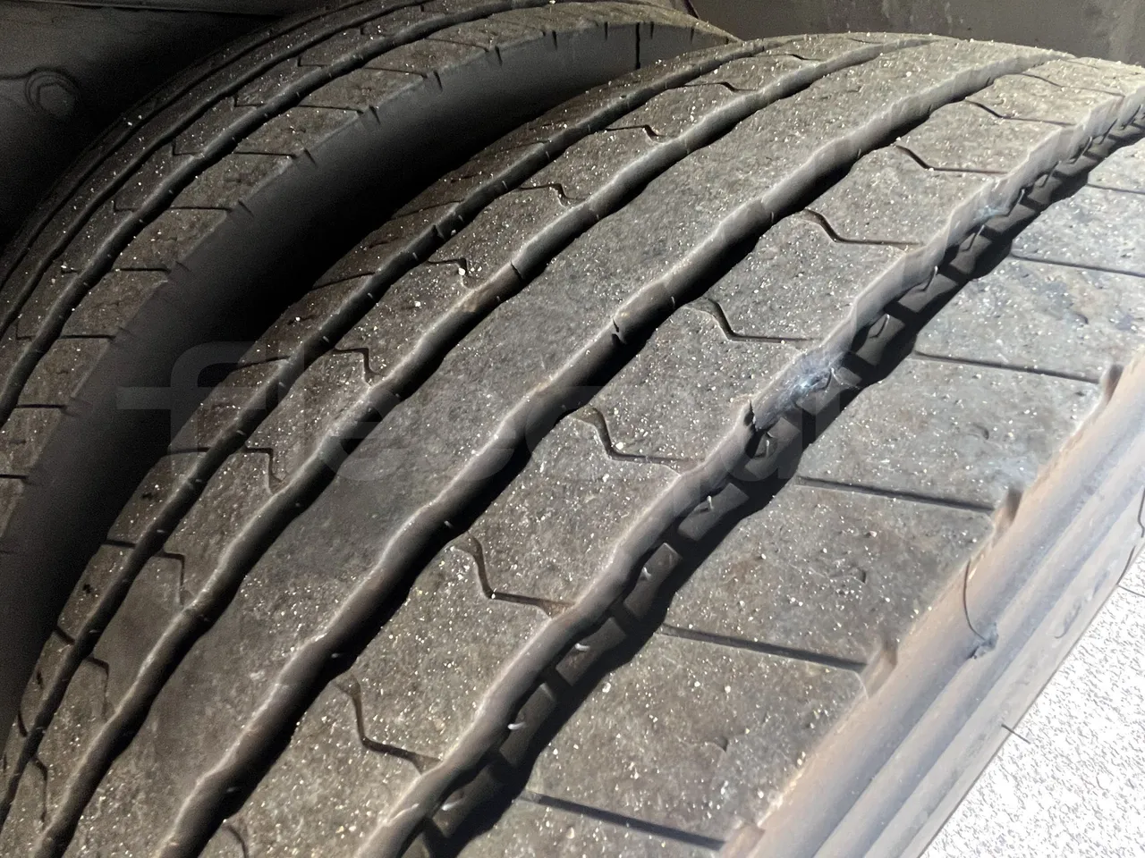 Iveco Orlandi - Second Axle Left Side: Tyre Tread