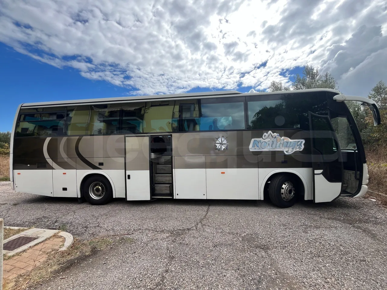 Iveco Orlandi - Right Side Doors Open