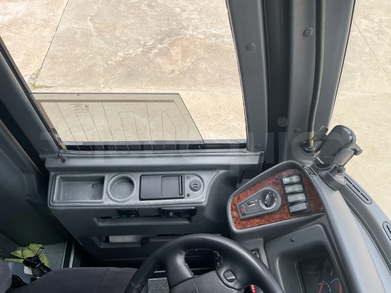 Volvo Barbi Genesis B12B - EUR4 - 309kW - 12.230m - onboard devices 3