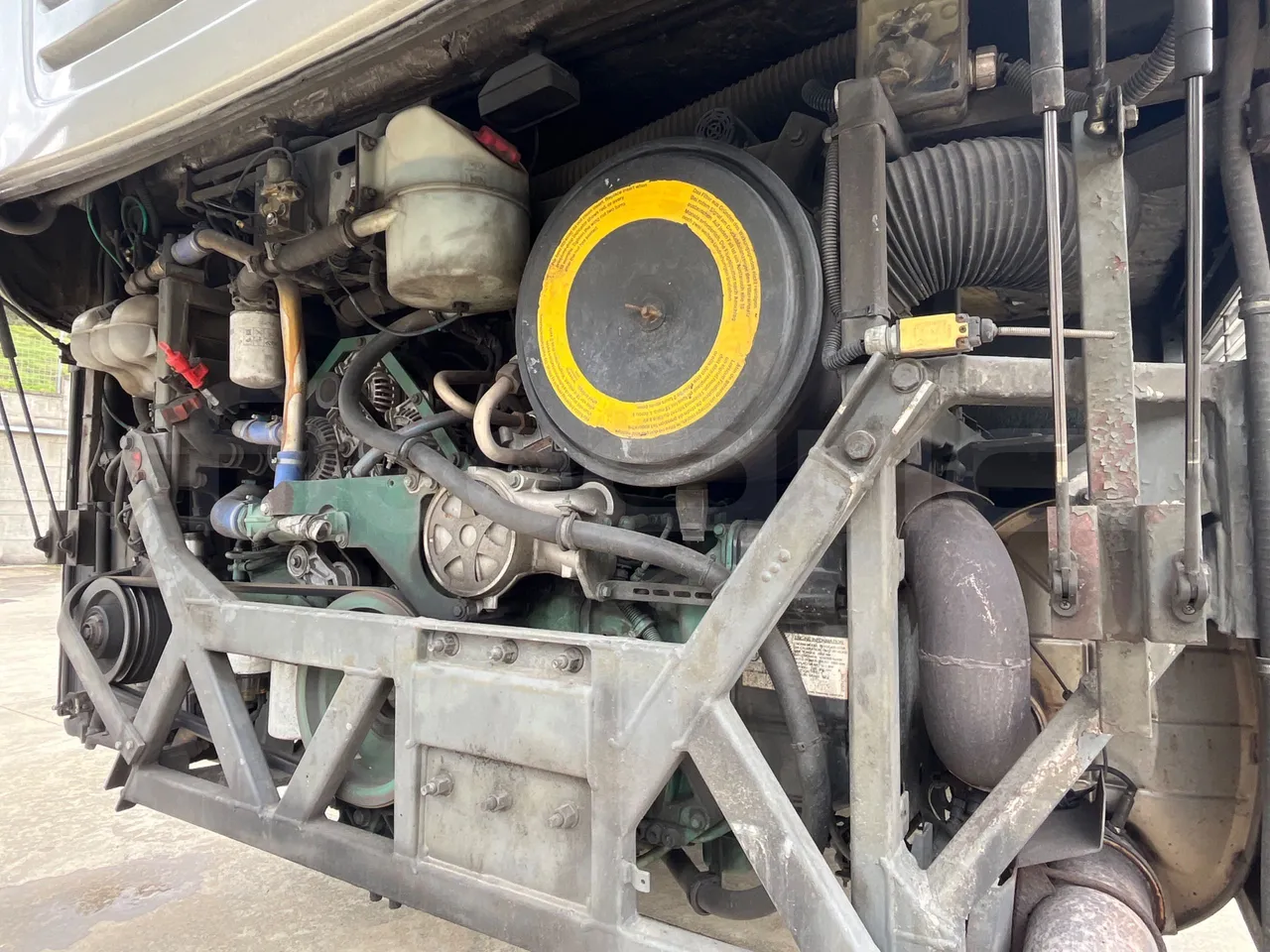 Volvo Barbi Genesis B12B - EUR4 - 309kW - 12.230m - fire extinguishing system