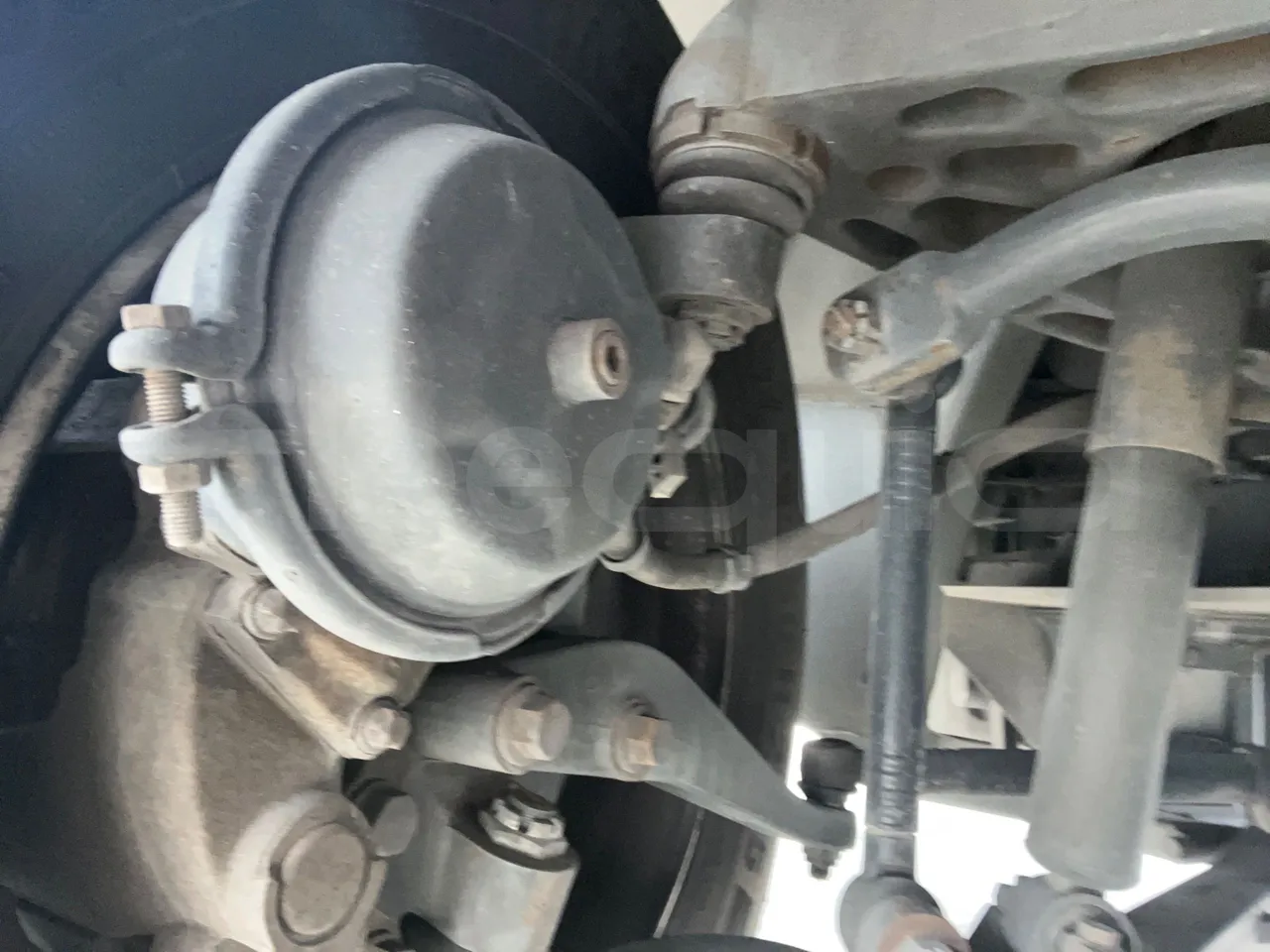 Volvo Barbi Genesis B12B - EUR4 - 309kW - 12.230m - front brake calipers left