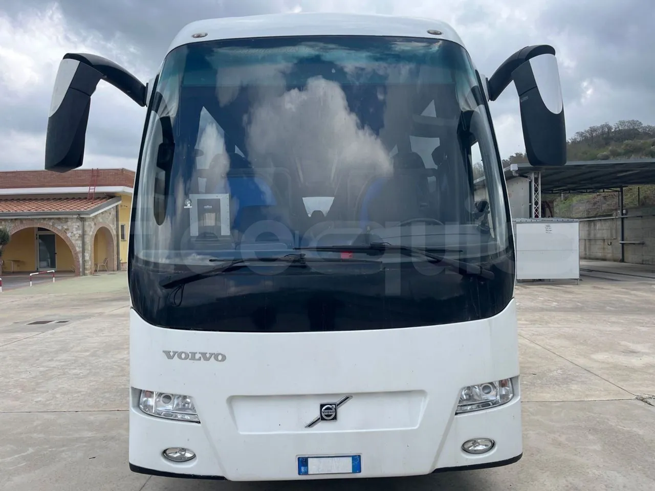 Volvo Barbi Genesis B12B - EUR4 - 309kW - 12.230m - front photo