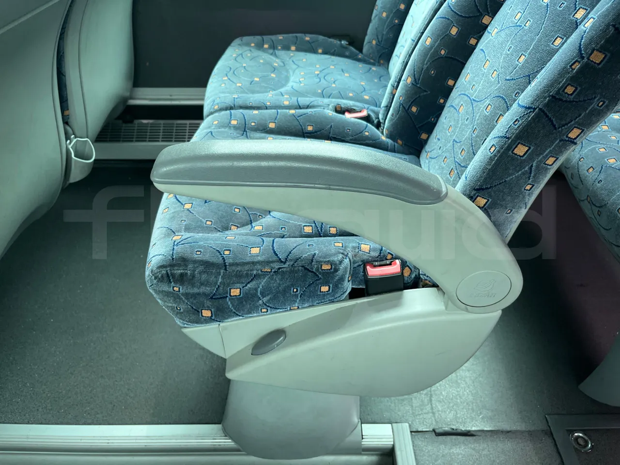 Irizar PB Man Ratio R33/18400 - Euro 5 - 294 kW - 12.200 mt - armrest detail photo
