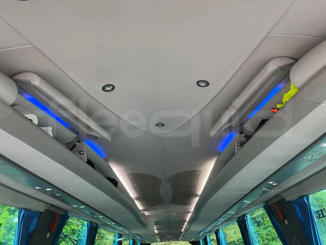 Irizar PB Man Ratio R33/18400 - Euro 5 - 294 kW - 12.200 mt - overhead compartments photo