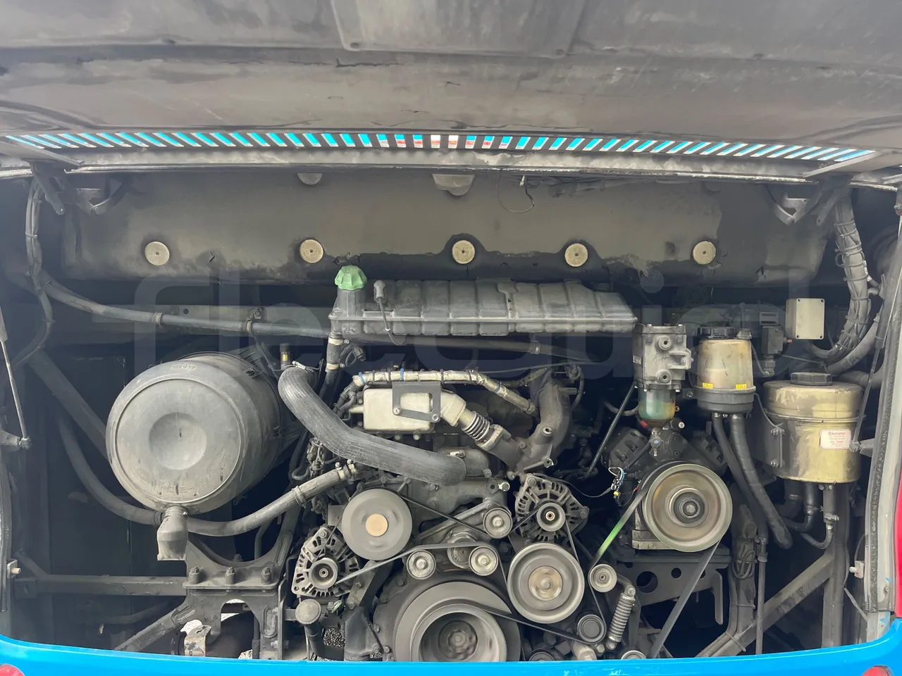 Irizar PB Man Ratio R33/18400 - Euro 5 - 294 kW - 12.200 mt - rear hatch open
