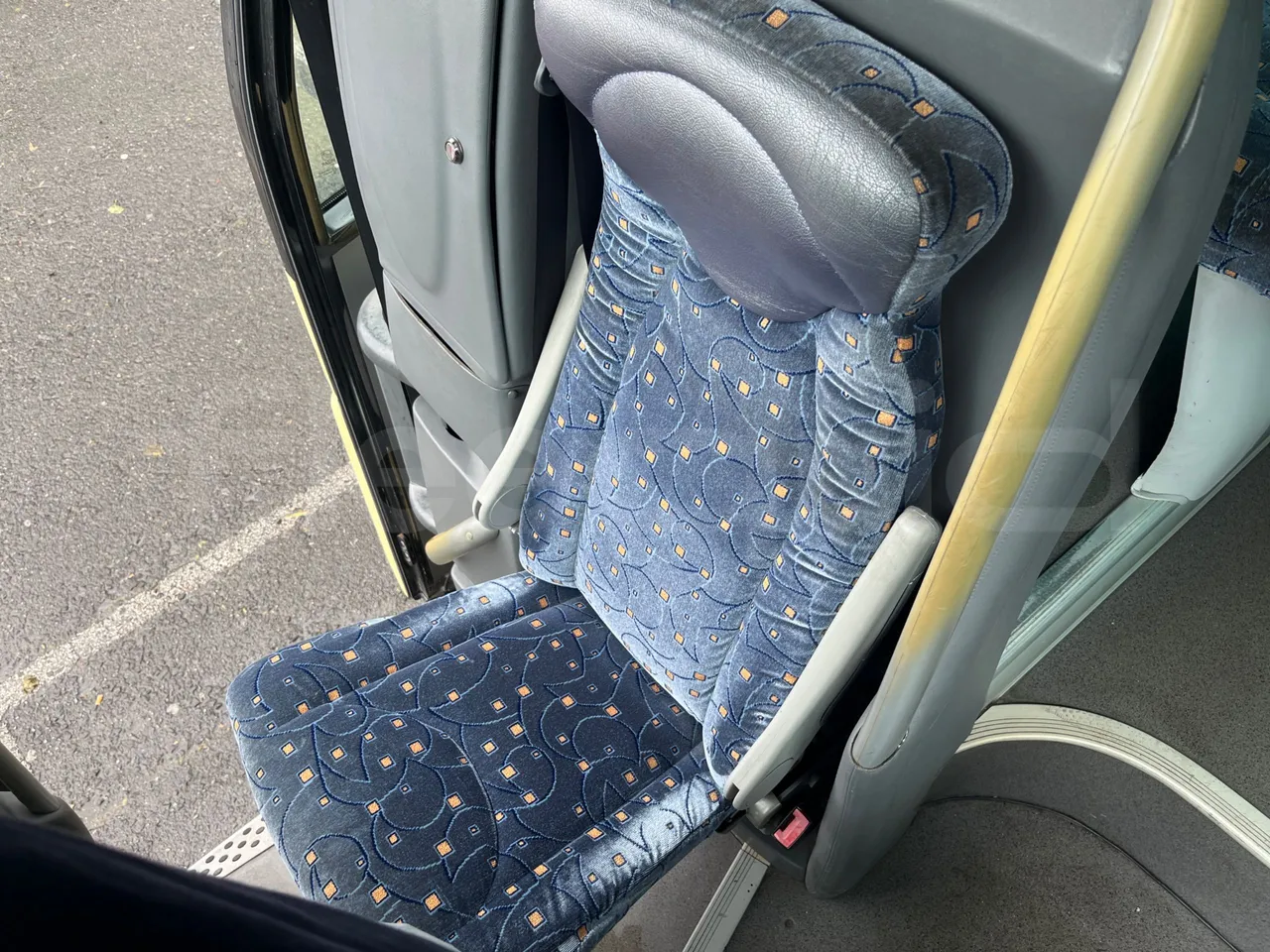 Irizar PB Man Ratio R33/18400 - Euro 5 - 294 kW - 12.200 mt - hostess seat photo