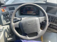 Volvo B12B 6X2 - EUR4 - 338kW -14.995m - dashboard lights on