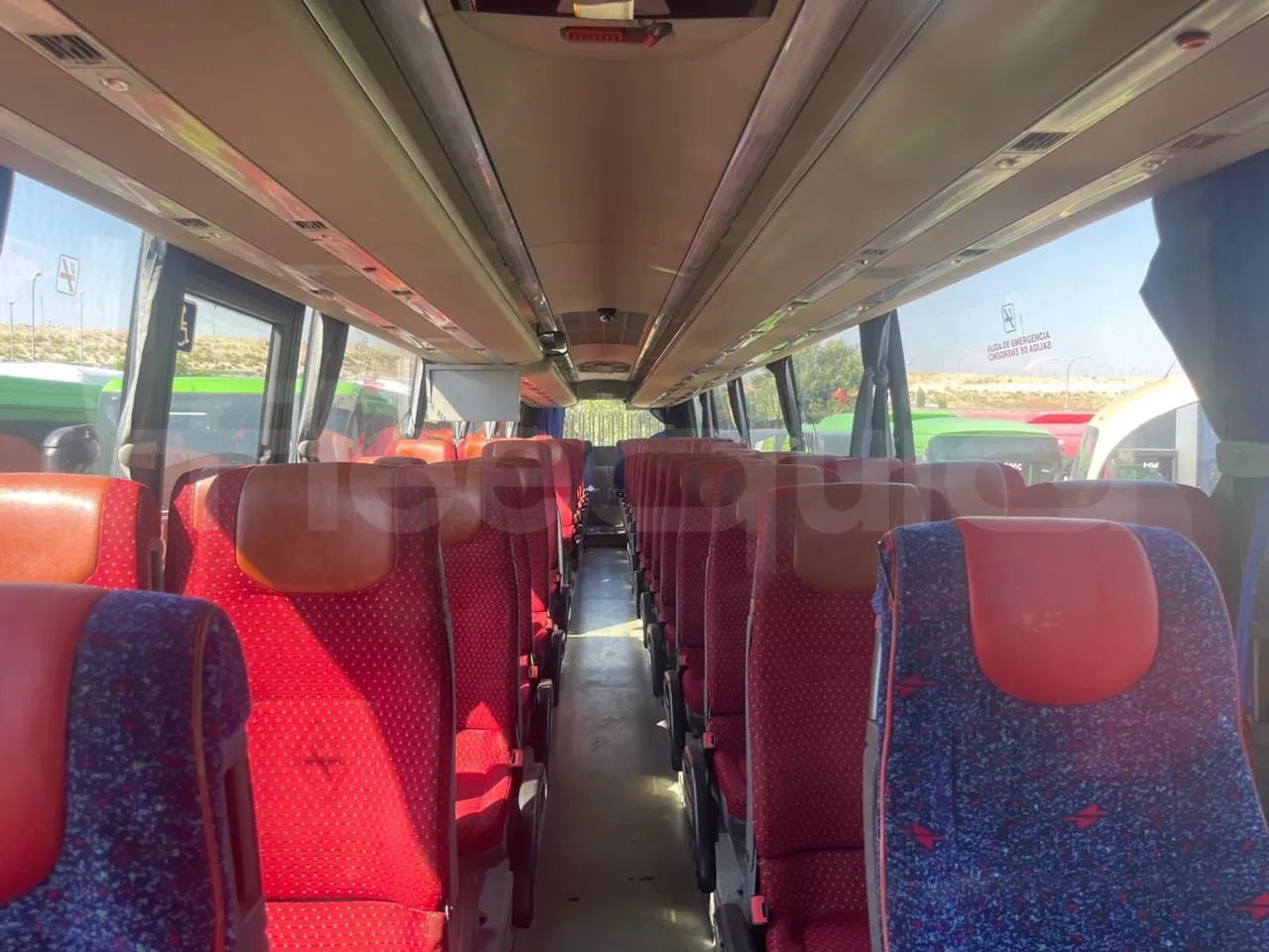 Volvo B12B 6X2 - EUR4 - 338kW -14.995m - reverse view middle aisle