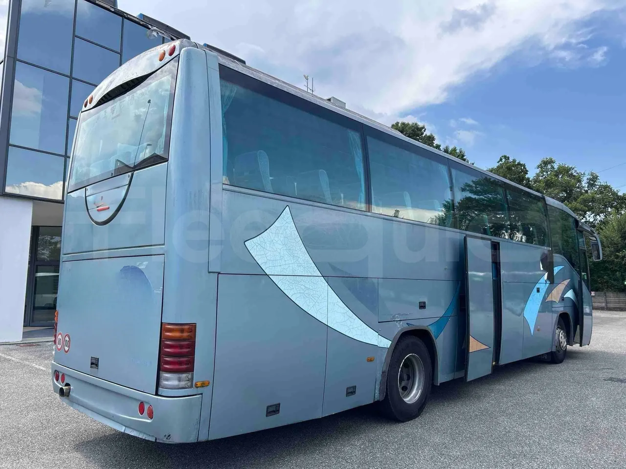 Irizar Scania - 3/4 right rear doors open