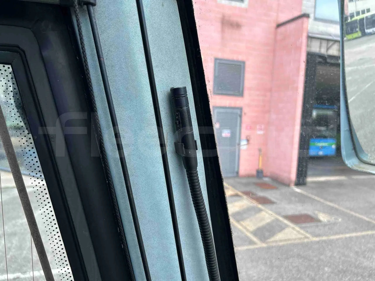 Irizar Scania - driver microphone accessories photo