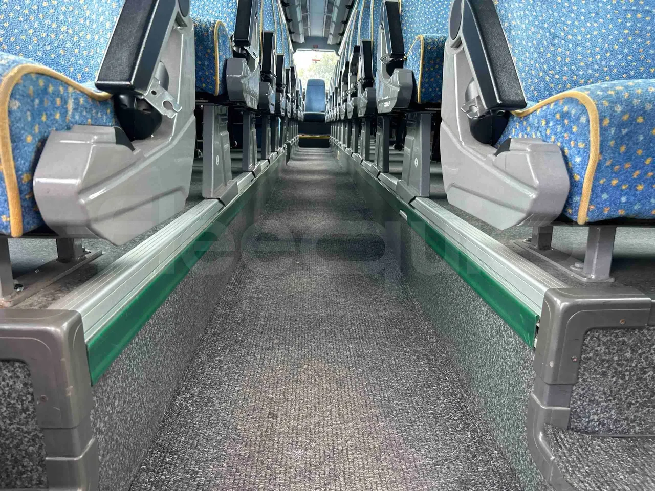 Irizar Scania - seat brackets photo