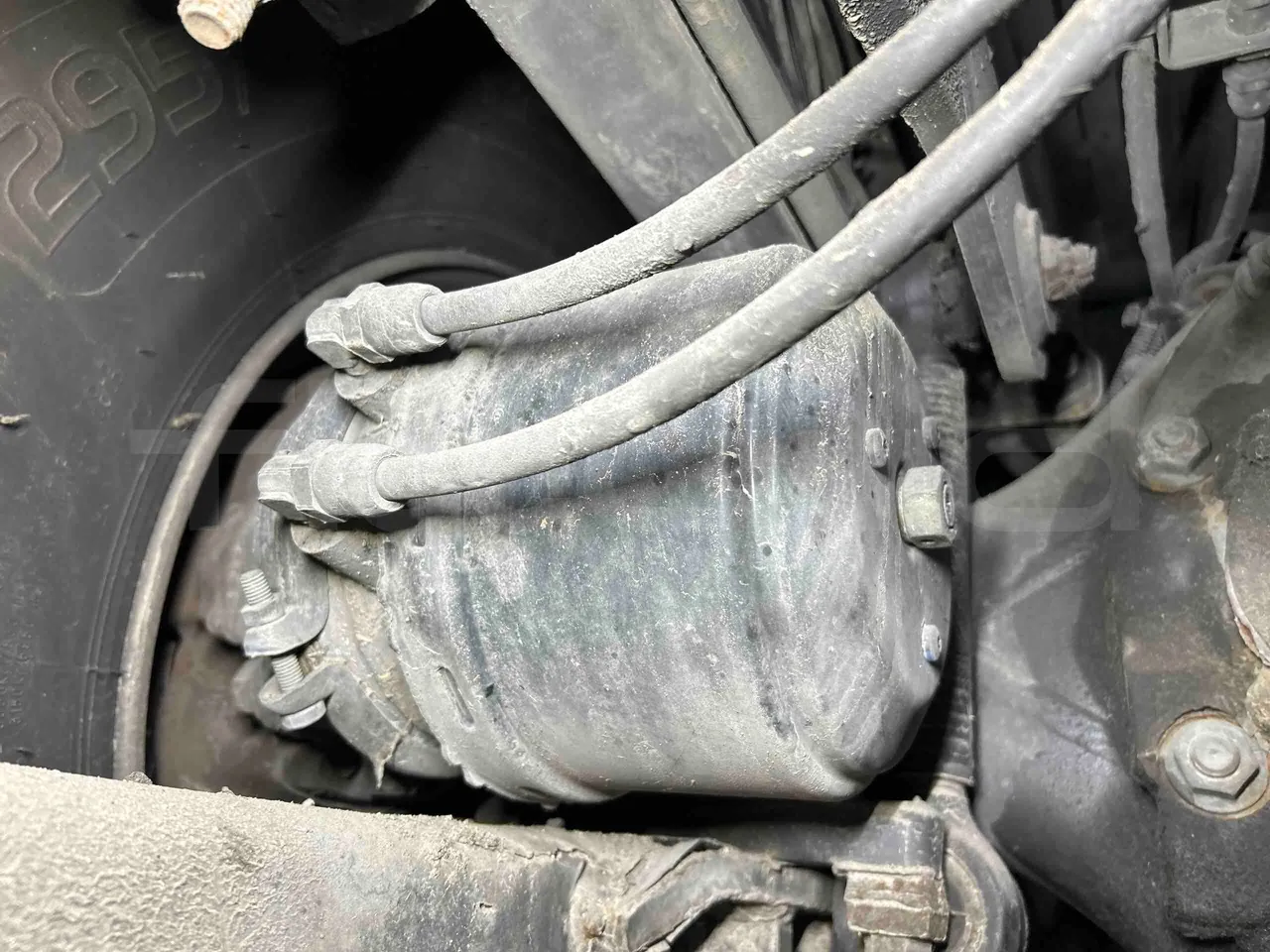 Irizar Scania - axle 2 caliper brakes left