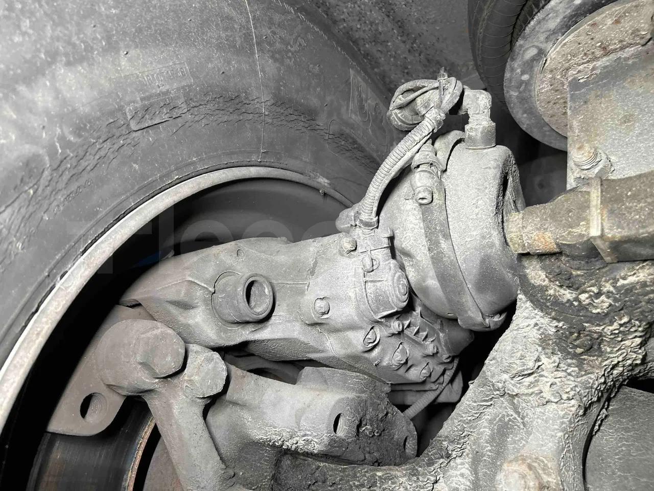 Irizar Scania - front brake calipers left