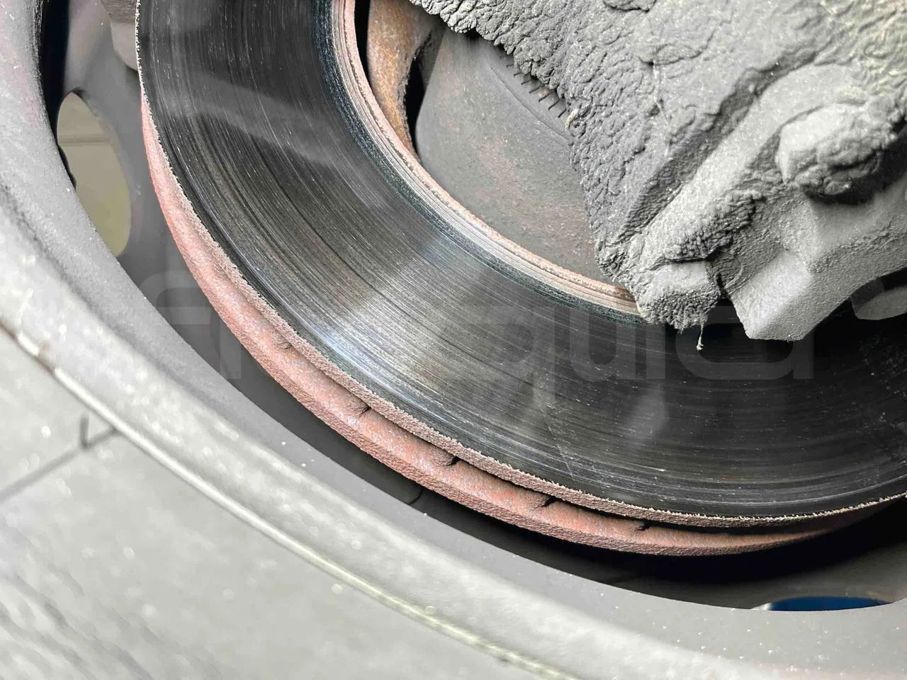 Irizar Scania - front discs right
