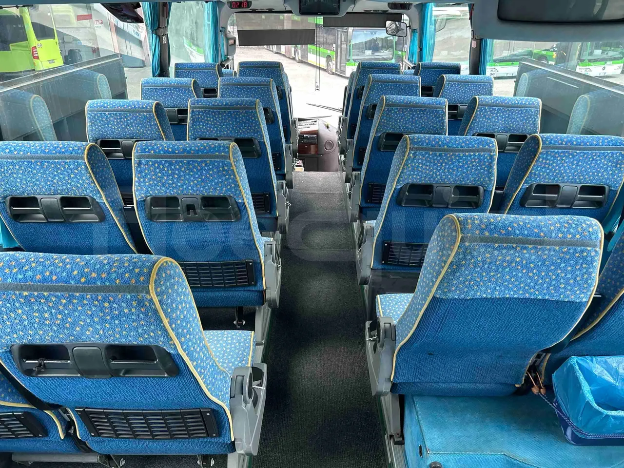 Irizar Scania - forward view middle aisle