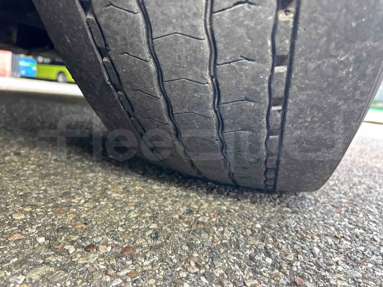 Irizar Scania - Second Axle Left Side: Tyre Tread