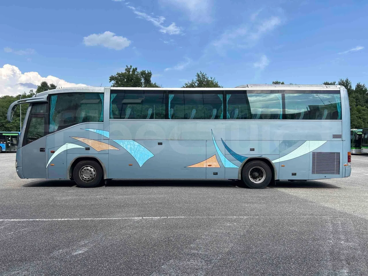 Irizar Scania - left side photo