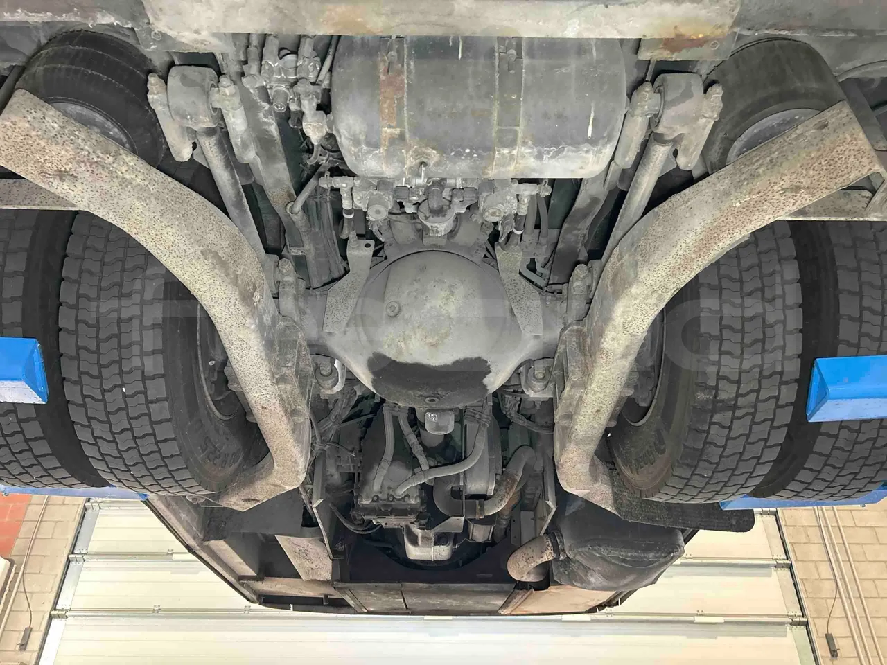 Irizar Scania - axle 3 central