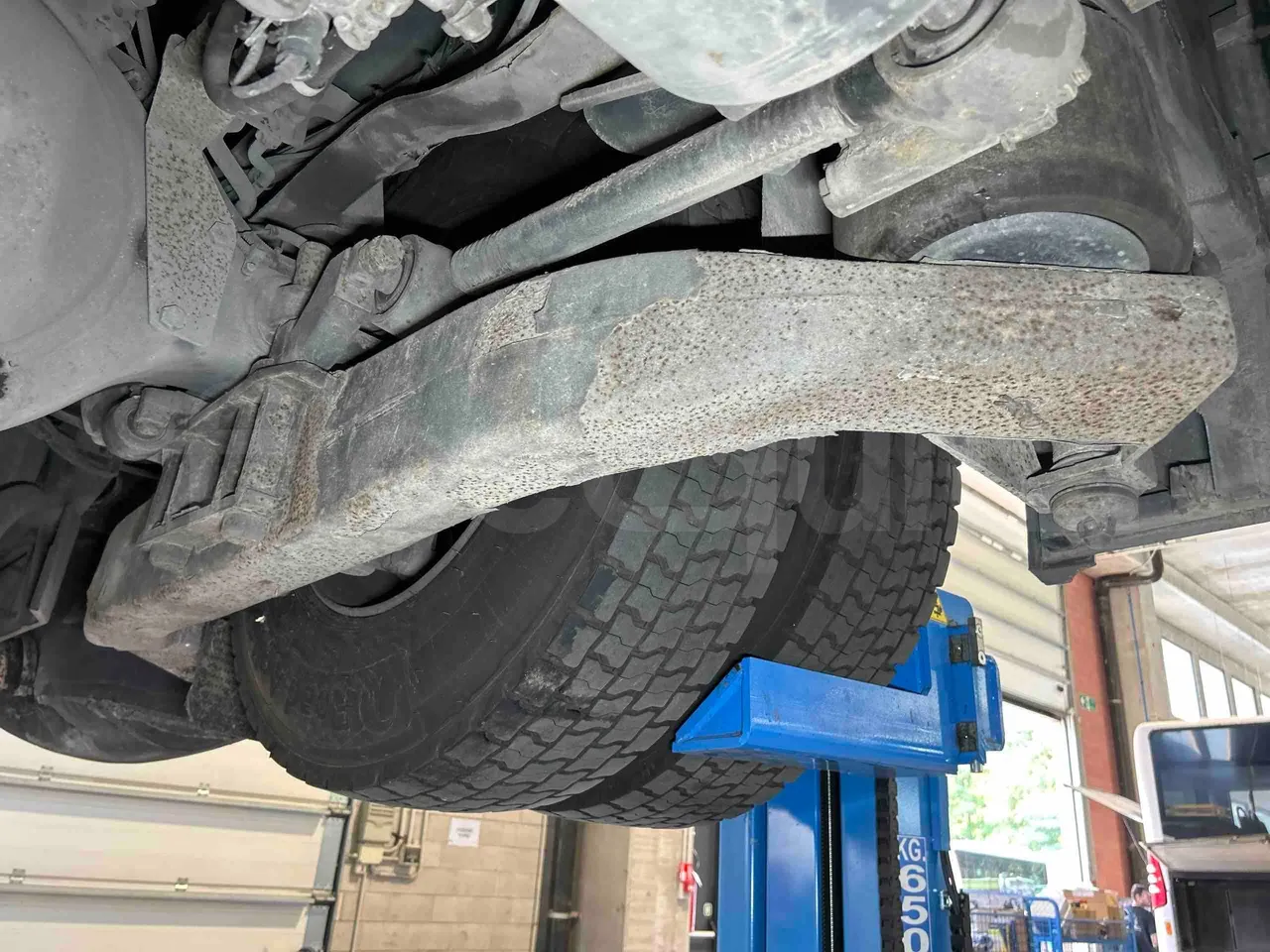 Irizar Scania - axle 3 left side