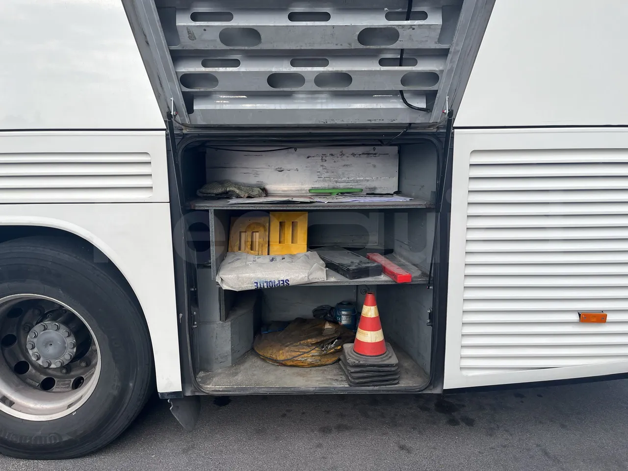 Setra S415 - Image