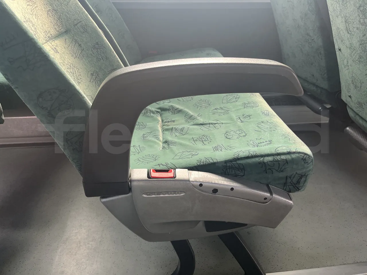 Setra S415 - Armrest