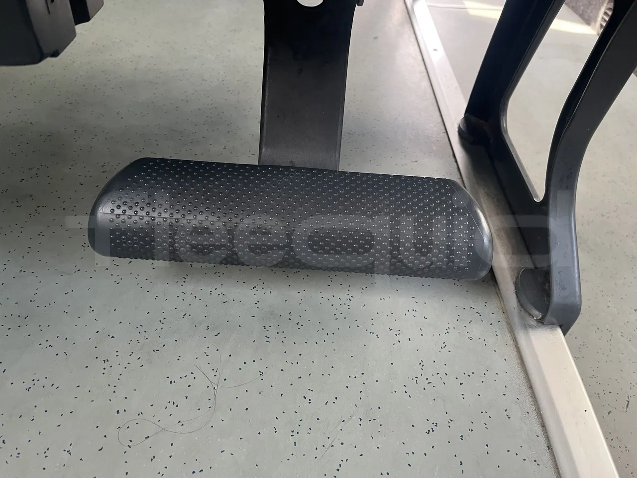 Setra S415 - Footrest