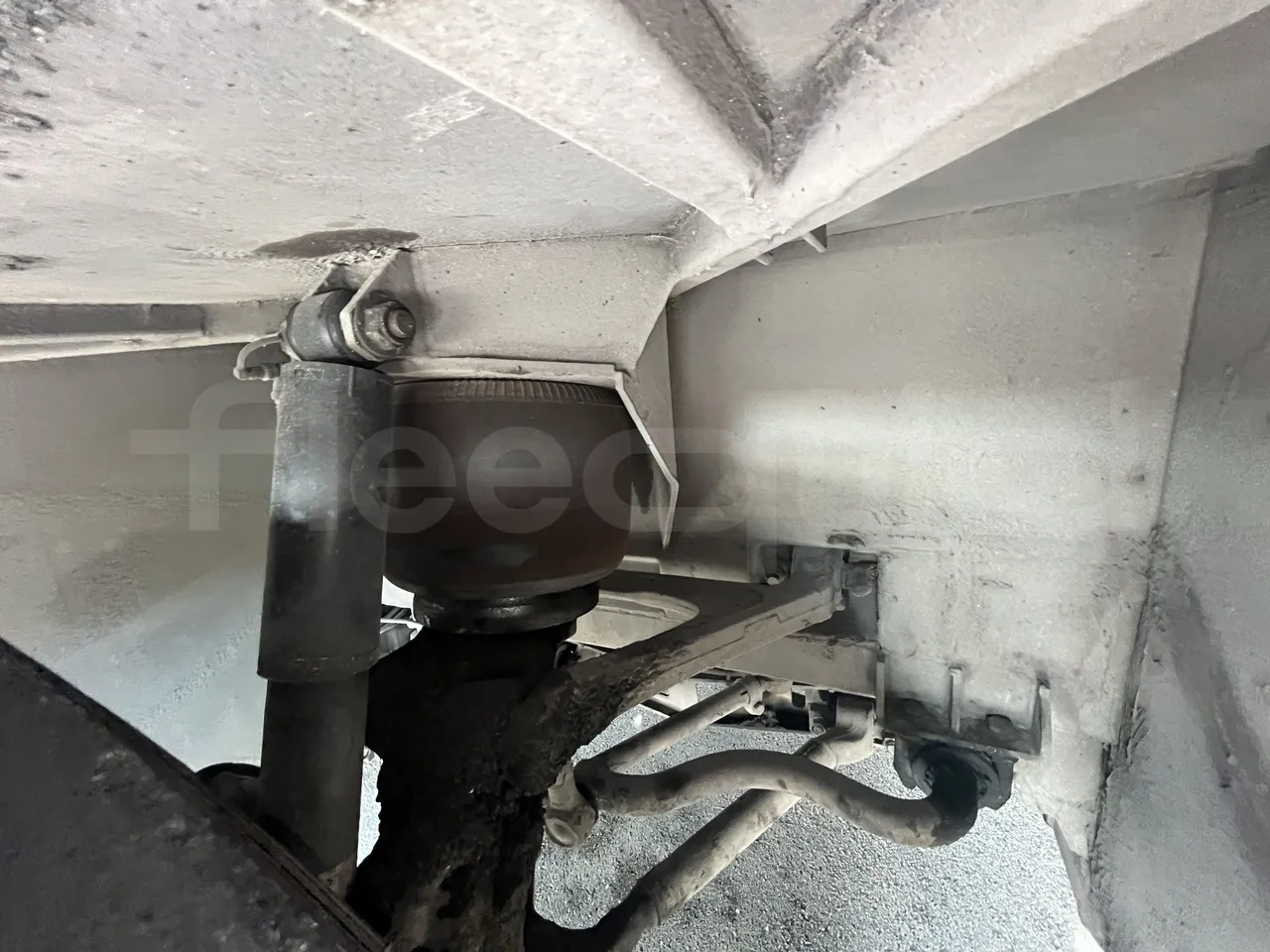 Setra S415 - First Axle Shock Absorbers Left Side