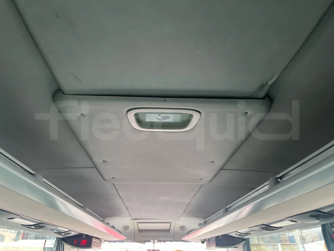 Setra S415 - Roof Hatch 2