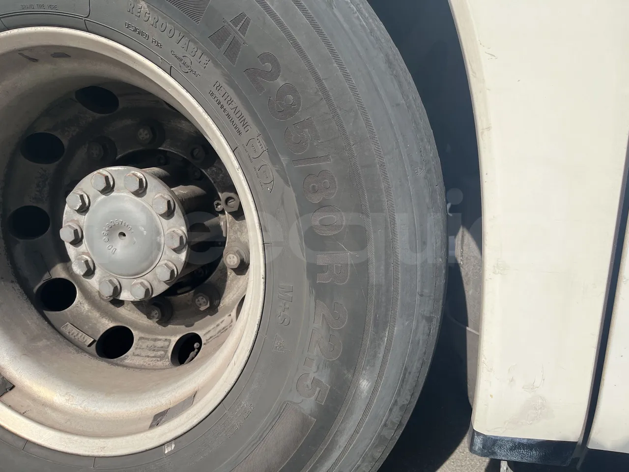 Setra S415 - Second Axle Left Side: Tyre Size