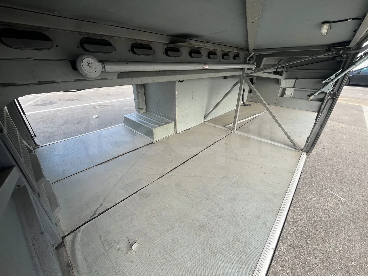 Setra S415 - Luggage Under Carpet Photo