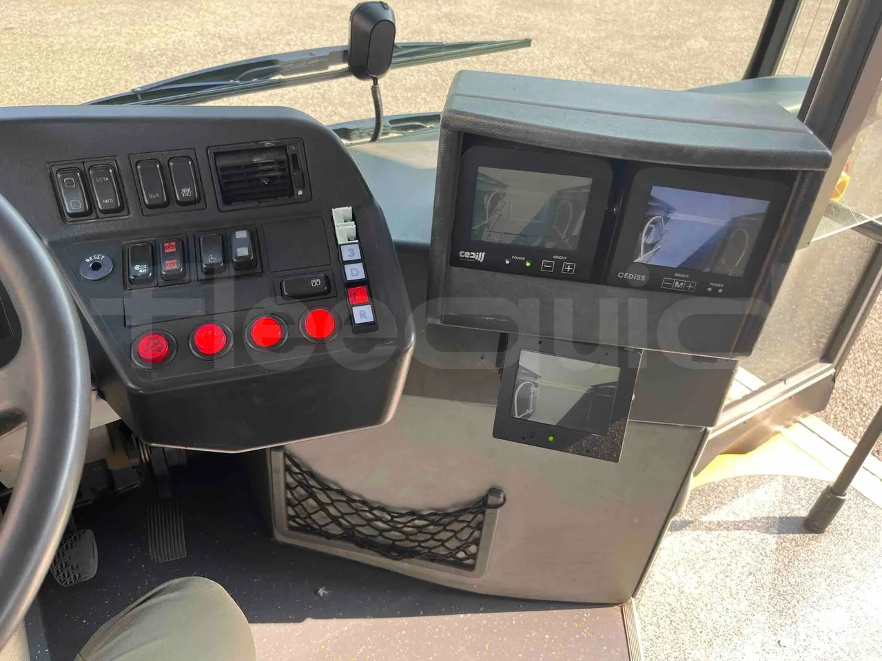 Mercedes-Benz Citaro G - radio accessories photo