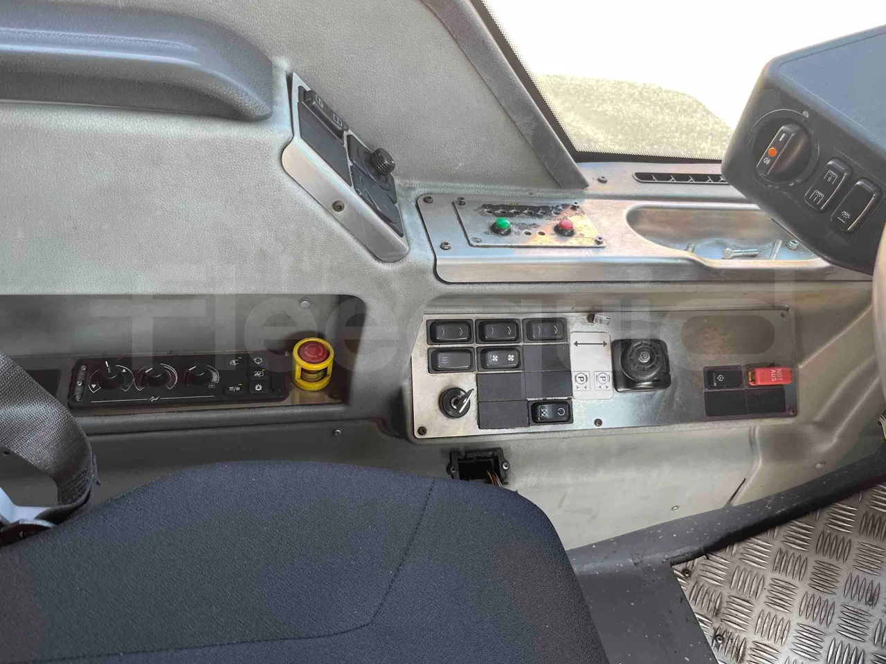 Mercedes-Benz Citaro G - onboard devices 2