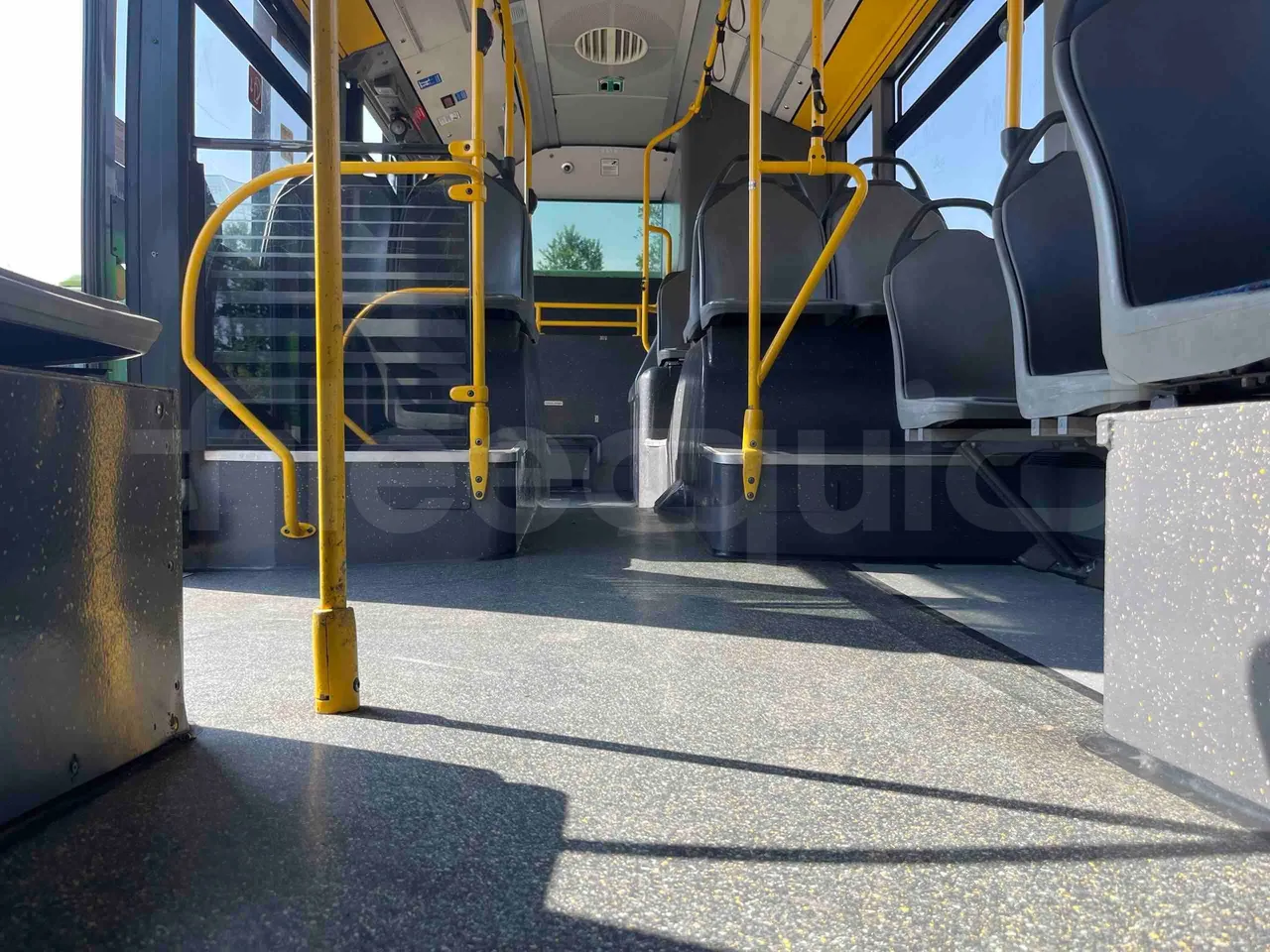 Mercedes-Benz Citaro G - seat brackets photo