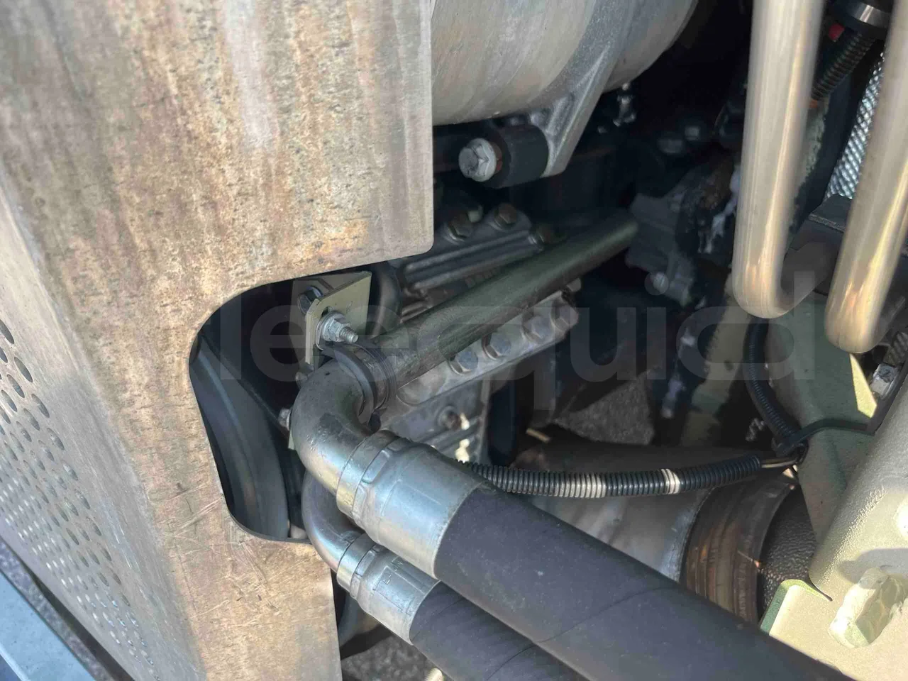 Mercedes-Benz Citaro G - air conditioning compressor