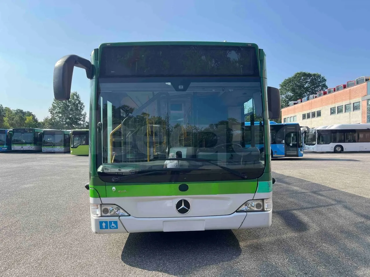 Mercedes-Benz Citaro G - front photo