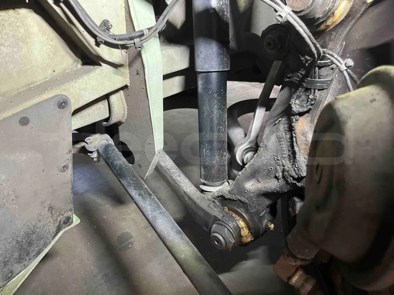Mercedes-Benz Citaro G - front shock absorbers left